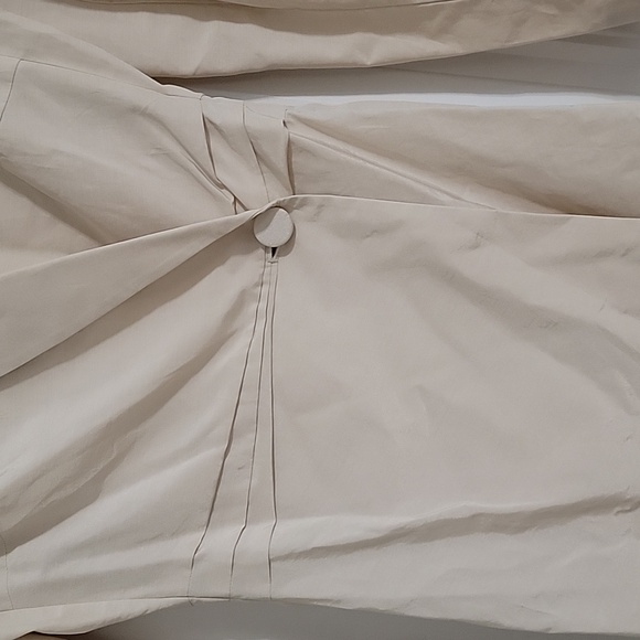 & Other Stories long sleeve wrap top in cream Sz 4 NWT - Picture 3 of 7